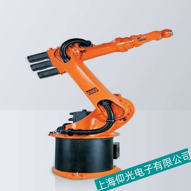 KUKA�쿨�C���˙Cе���ֱ����ϾS�ޏS��